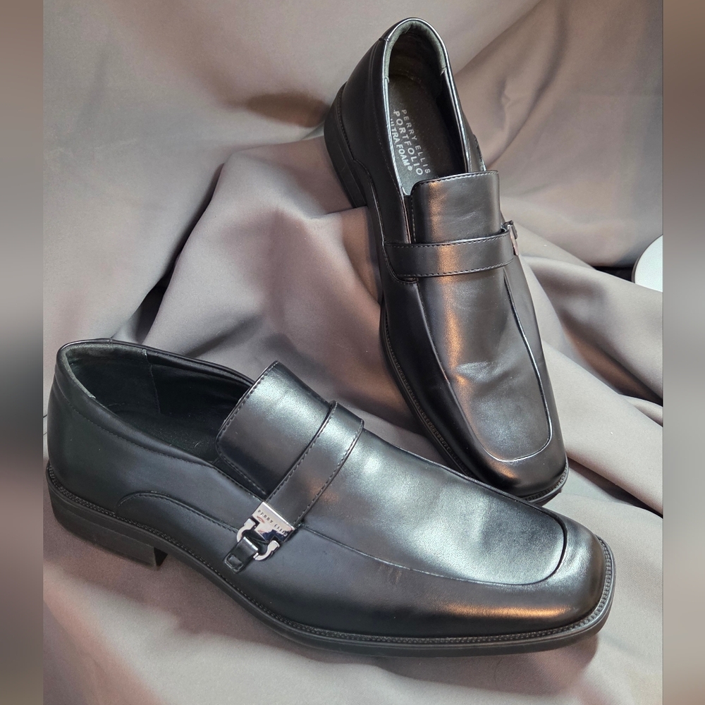 Perry Ellis Oran Classic Black Slip-On Dress Shoe